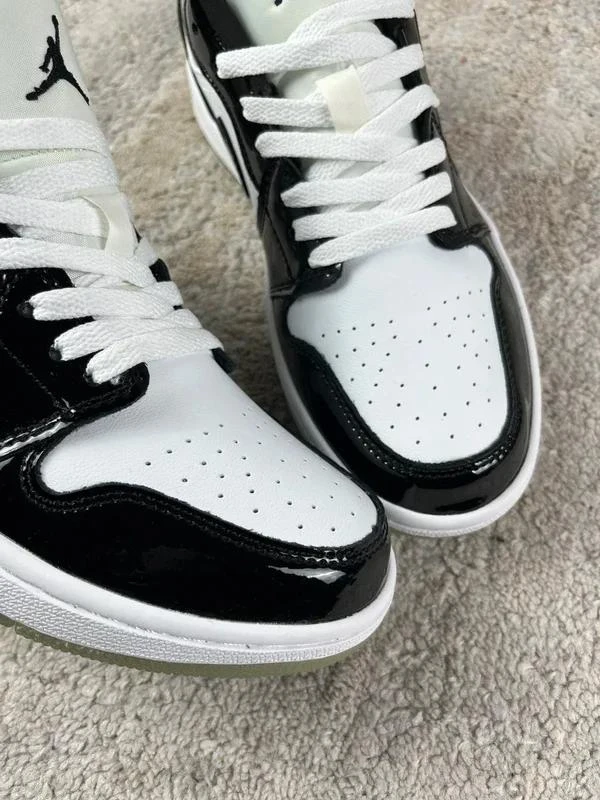 Nike Air Jordan 1 Black White Patent Leather Low SE Concord Sneakers Size 41EU – photo 6